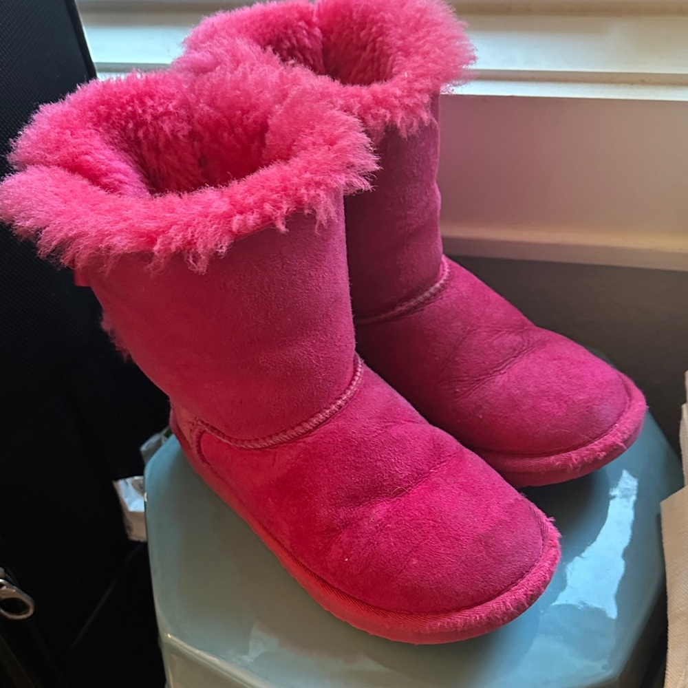 Pink Kids Ugg size 3